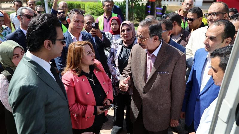 محافظ سوهاج يتفقد