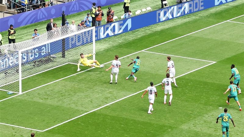 منتخب السنغال، فيتو