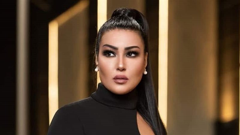الفنانة سمية الخشاب