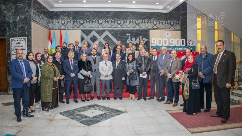 لقاء رئيس الجامعة
