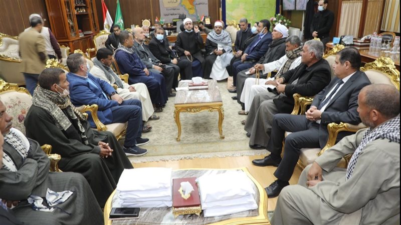محافظ المنوفية يلتقى