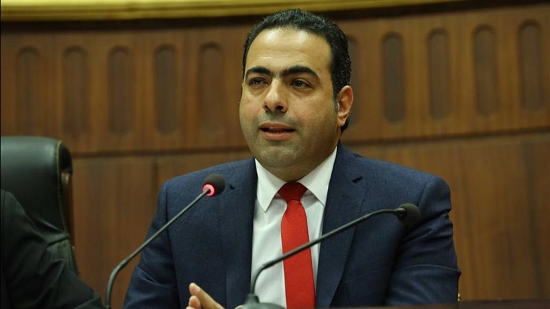 النائب محمود حسين