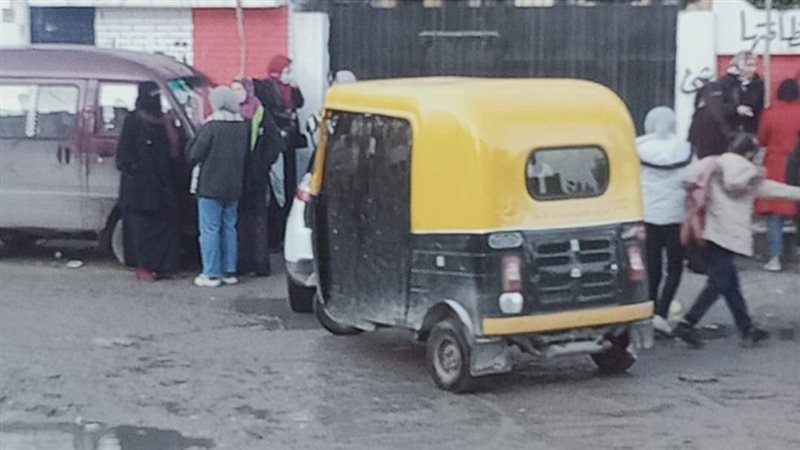 طلاب الصف الرابع