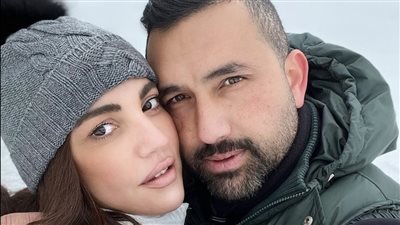 بصور رومانسية مع زوجها.. درة: الحب هو من يصنع ابتسامتك