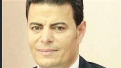 أستاذ بجامعة الوادي الجديد مراجعا علميا بمجلة العلوم للنشر الأمريكية 