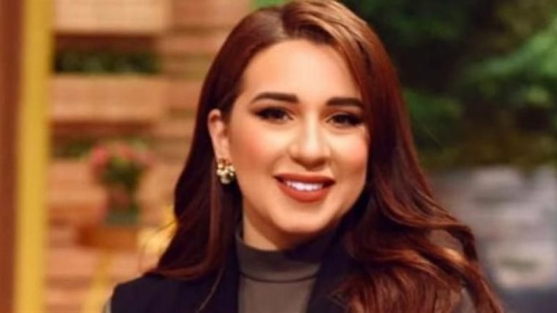 أسماء شريف منير