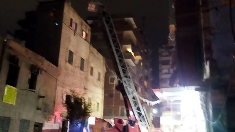 لحظة إنزال قاطني