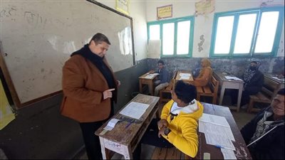 وكيل تعليم شمال سيناء يتابع انطلاق امتحانات الشهادة الإعدادية 