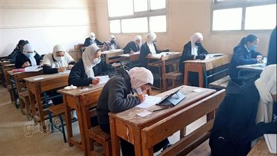 463 ألف طالب بالصف الأول الثانوي يشاركون في اليوم الأول لتدريب استخدام التابلت