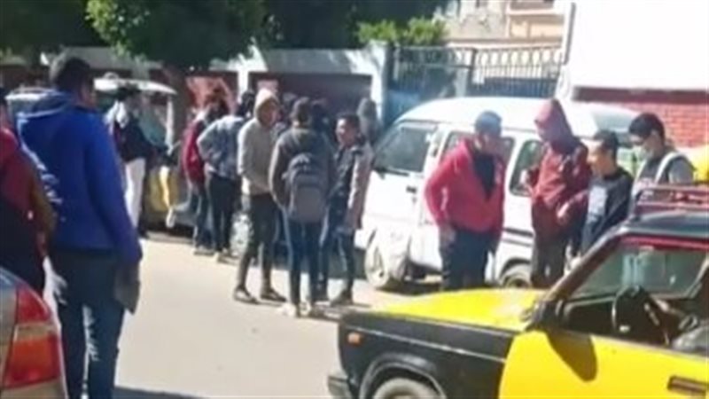 تباين آراء طلاب أولى