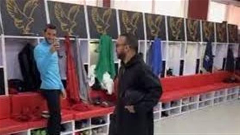 أفشة لاعب النادي