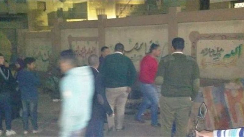 فض تجمع لإقامة سوق