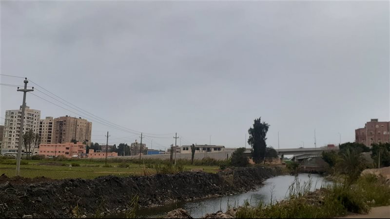 سقوط أمطار ورياح
