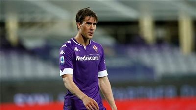 رغم تهديد جماهير فيورنتينا بقتله.. وكلاء فلاهوفيتش ينهون اليوم انتقاله ليوفنتوس