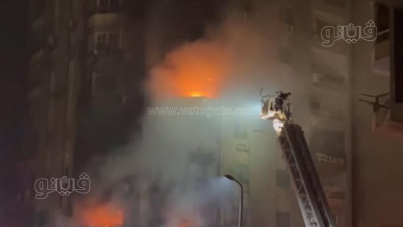 حريق هائل داخل عقار