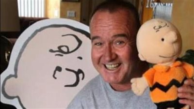 تعرف على أسباب انتحار بيتر روبينز نجم Charlie Brown | صور