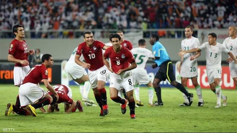 مصر أمام الجزائر