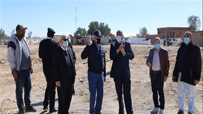محافظ جنوب سيناء يتفقد أعمال الإزالات ورفع المخلفات بالرويسات