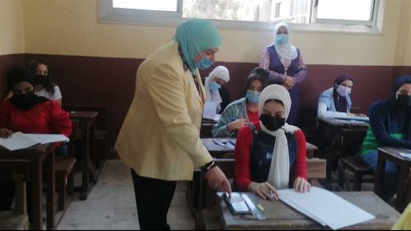 طلاب الشهادة الاعدادية