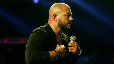 مأساة متحركة.. محمود العسيلي يفتح النار على هذا اللاعب