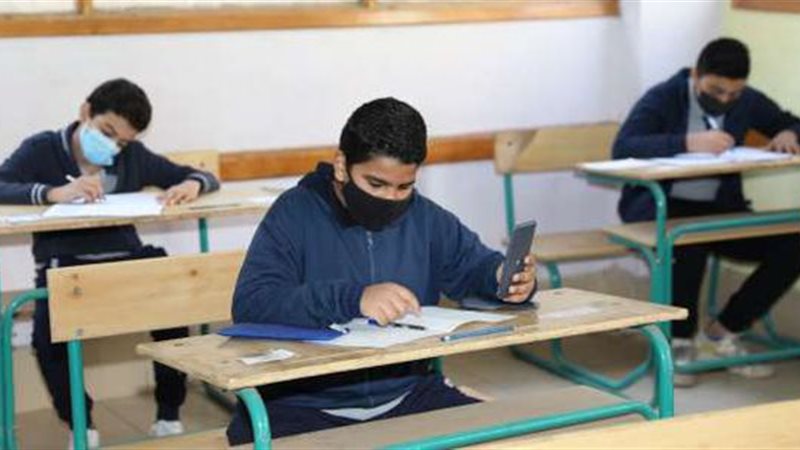 طلاب الشهادة الأعدادية