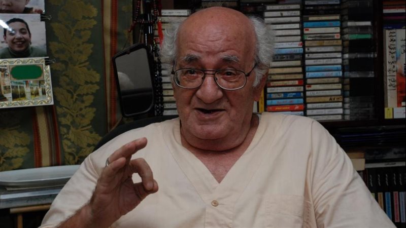 الكاتب الاديب خيرى