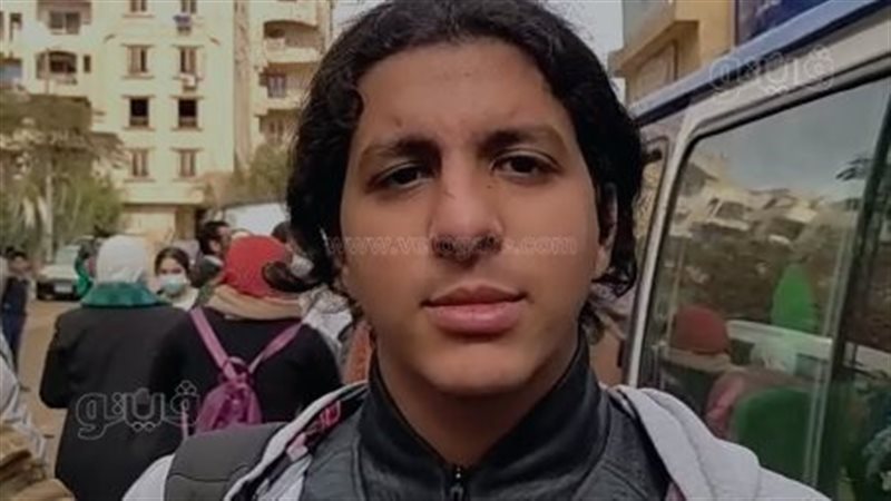 طالب بالشهادة الأعدادية