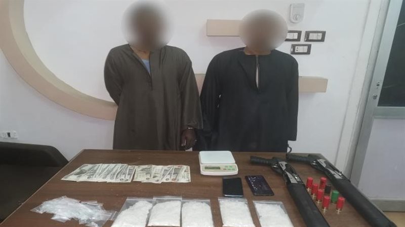 المتهمين 