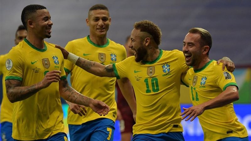 فوز منتخب البرازيل