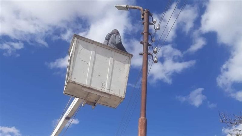 جانب من أعمال التركيب