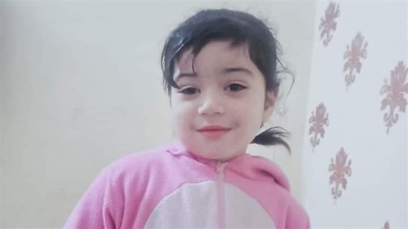 الطفلة ساندي 
