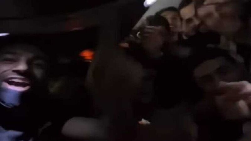 محمد صلاح يحتفل بالفوز