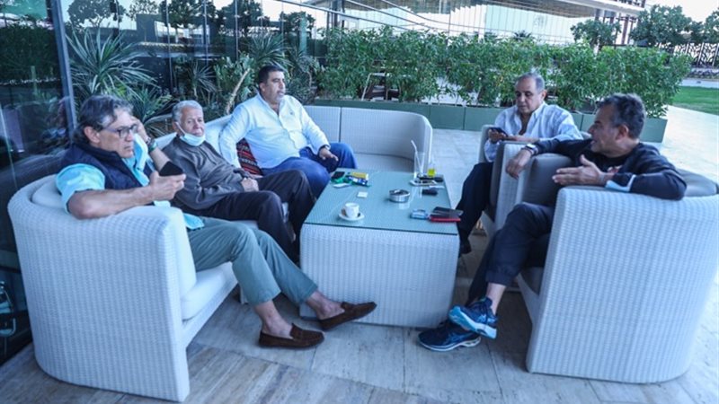 حسن حمدي يؤازر الاهلي