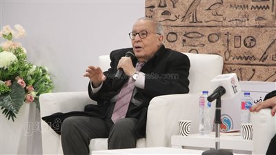 محمد فاضل: عادل إمام وجورج سيدهم وسمير غانم خريجو مسرح الجامعة | صور