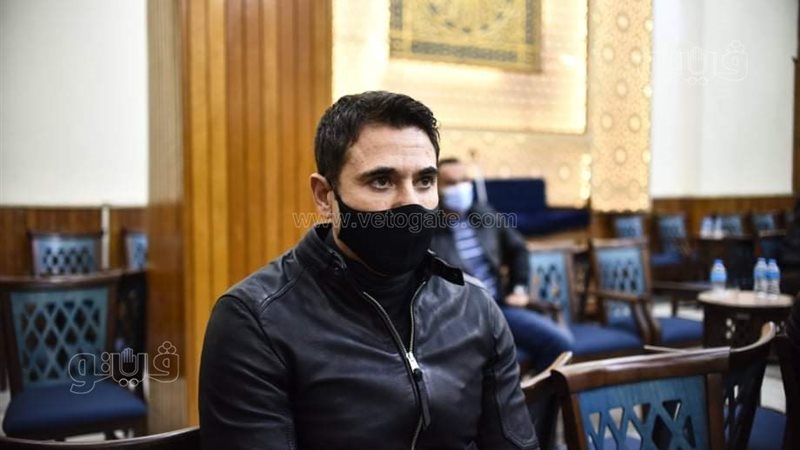 الفنان أحمد عز