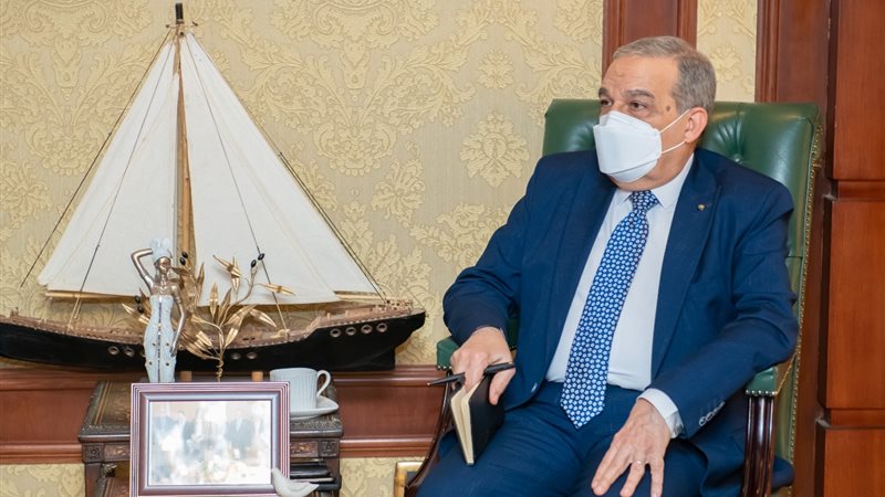 وزير الانتاج الحربي
