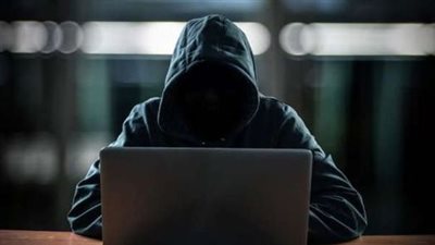 القبض على المتهم باختراق حسابات الفتيات بالفيس بوك وابتزازهن بالصور في الفيوم