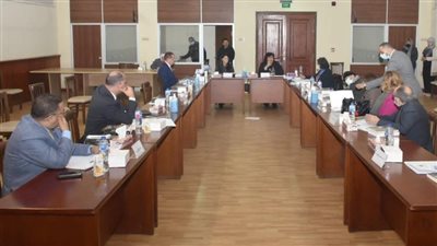 وزيرة الثقافة ترأس الجلسة الأولى لاجتماع مجلس أمناء المركز القومي للترجمة