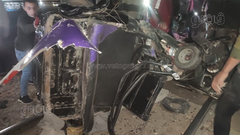 سائق توك توك يقتحم