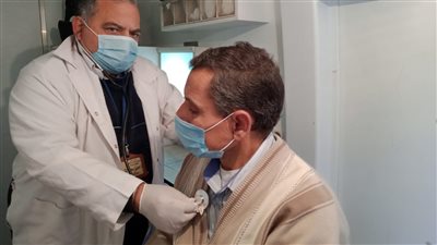  توقيع الكشف الطبي على ٧٨٥ مواطنا ضمن حياة كريمة بقنا