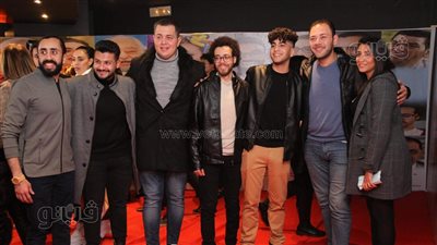 أبطال 