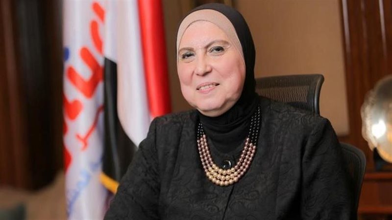 نيفين جامع 