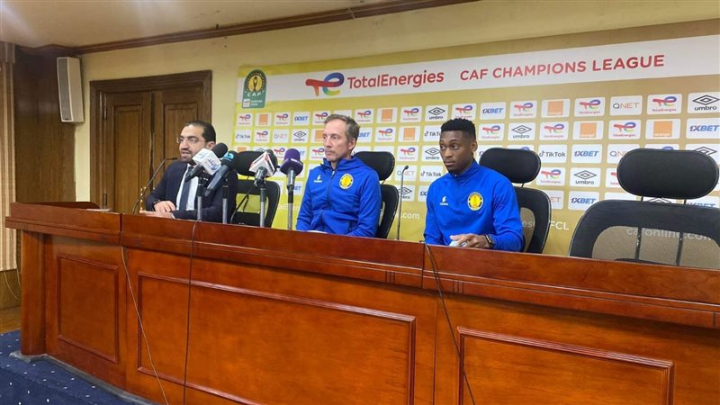 سانتوس المدير الفني