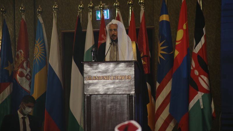 الدكتور عبد اللطيف