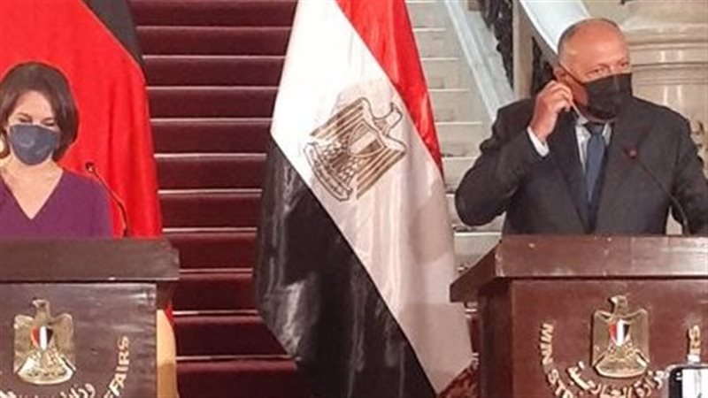وزير الخارجية ونظيرته