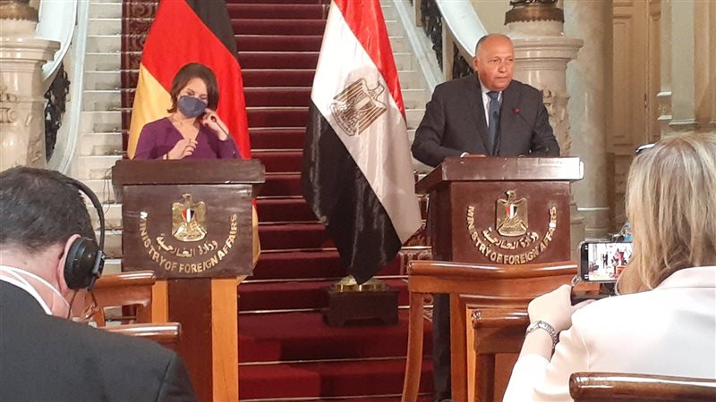 وزير الخارجية ونظرته