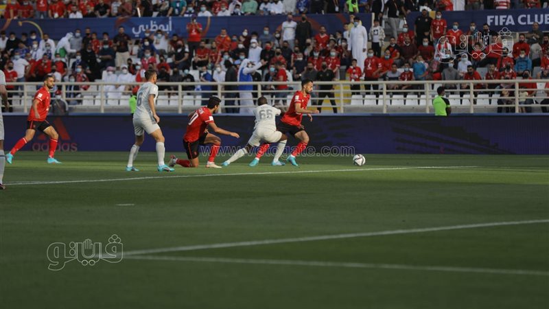 الأهلي والهلال السعودي