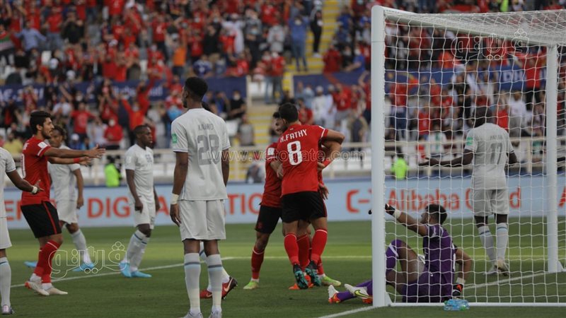 الأهلي والهلال السعودي