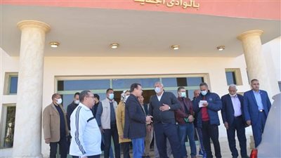 محافظ الوادى الجديد ورئيس الجامعة يتفقدان مسابقات مهرجان ألعاب الجنوب