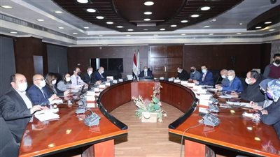 وزير النقل يلتقي وفد البنك الدولي لمتابعة المشروعات المشتركة